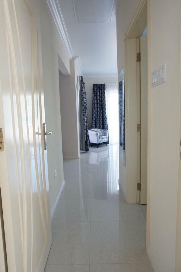 Self Contained Apartment With Private Kitchen Higher Heights, Barbados Крайст Чърч Екстериор снимка