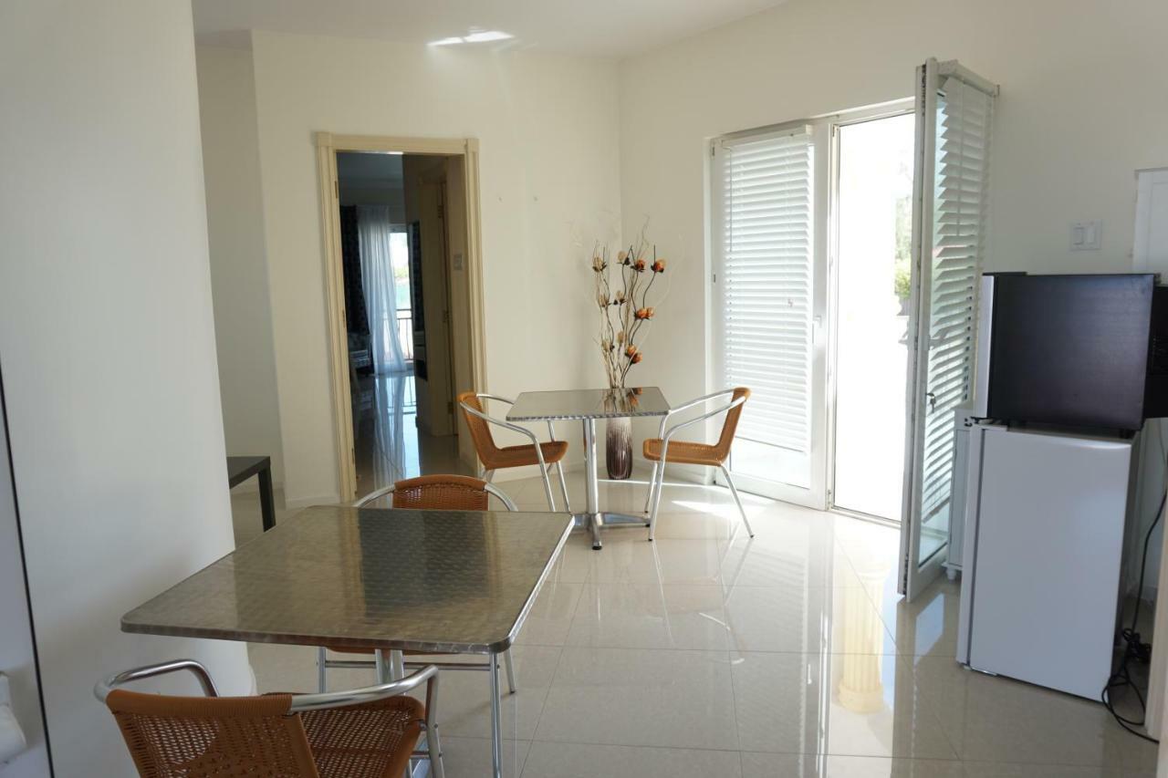 Self Contained Apartment With Private Kitchen Higher Heights, Barbados Крайст Чърч Екстериор снимка