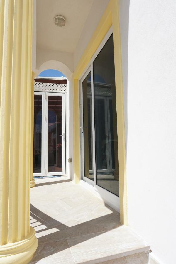 Self Contained Apartment With Private Kitchen Higher Heights, Barbados Крайст Чърч Екстериор снимка