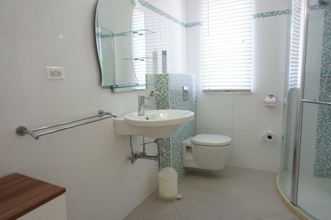 Self Contained Apartment With Private Kitchen Higher Heights, Barbados Крайст Чърч Екстериор снимка