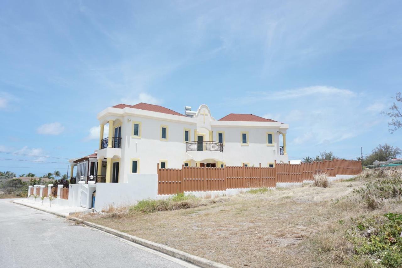 Self Contained Apartment With Private Kitchen Higher Heights, Barbados Крайст Чърч Екстериор снимка